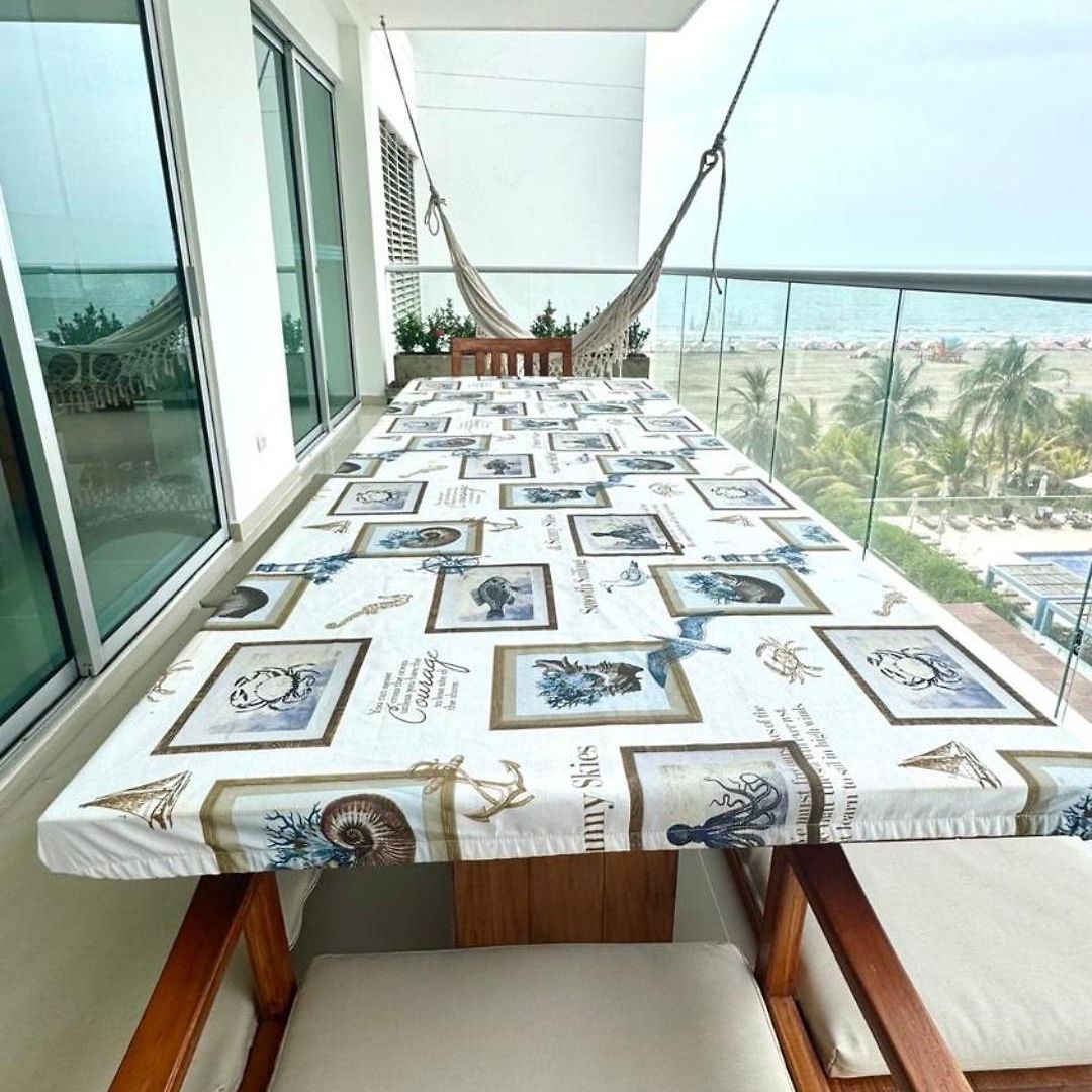 Beachfront Luxury 2br - Pool, Balcony & Ocean Vie Apartamento *