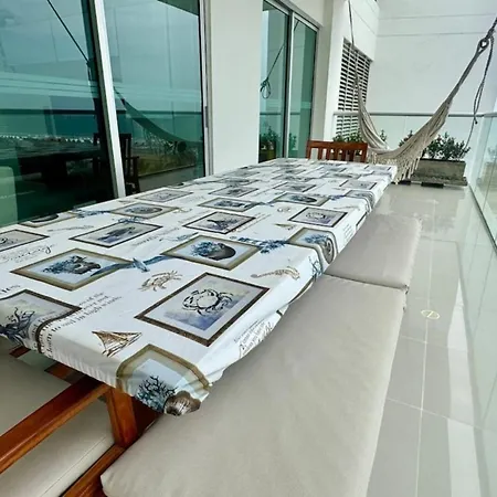 Beachfront Luxury 2br - Pool, Balcony & Ocean Vie