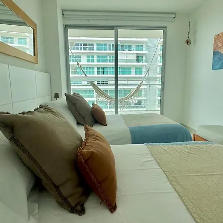 Beachfront Luxury 2br - Pool, Balcony & Ocean Vie Apartamento Cartagena