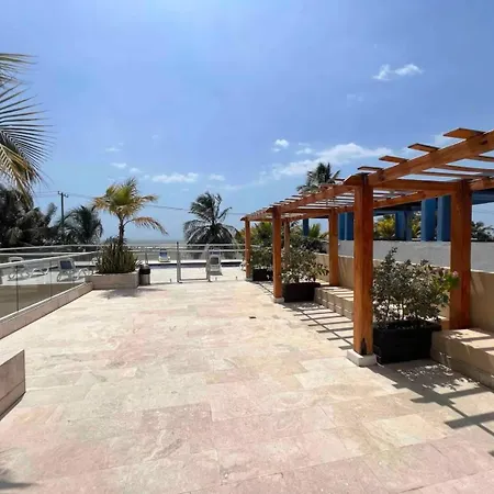 Beachfront Luxury 2br - Pool, Balcony & Ocean Vie * Cartagena